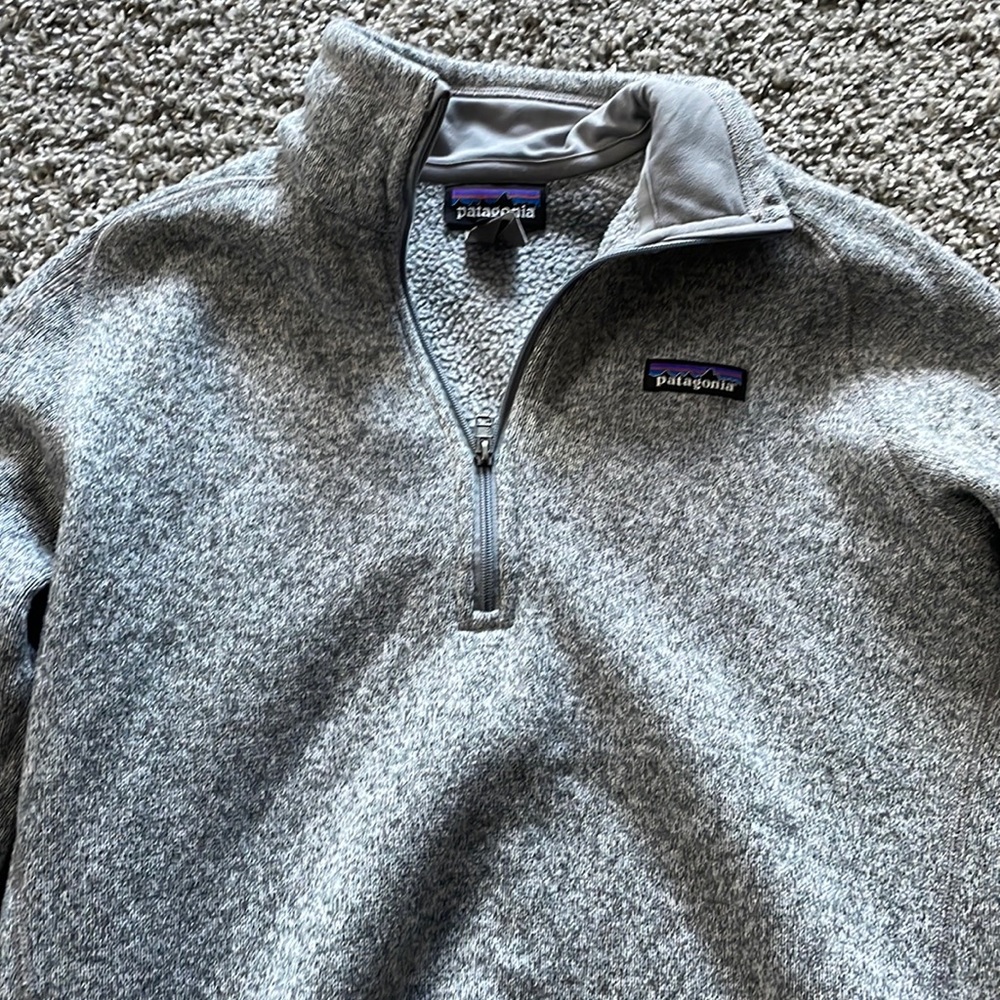 Patagonia: Gray Sweater Size M